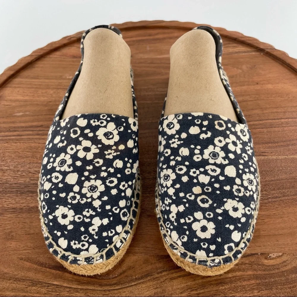 Tory Burch Risa Navy Blue Floral Print Espadrilles Shoes size 8